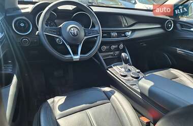 Внедорожник / Кроссовер Alfa Romeo Stelvio 2017 в 