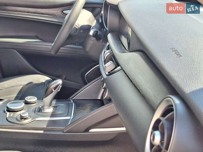 Внедорожник / Кроссовер Alfa Romeo Stelvio 2017 в Одессе