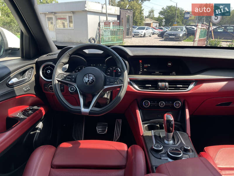 Позашляховик / Кросовер Alfa Romeo Stelvio 2017 в Полтаві