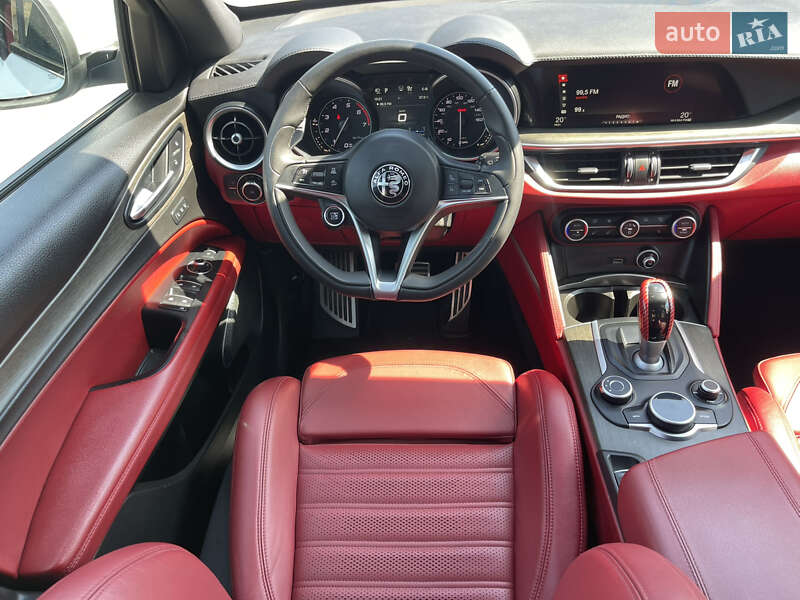 Позашляховик / Кросовер Alfa Romeo Stelvio 2017 в Полтаві