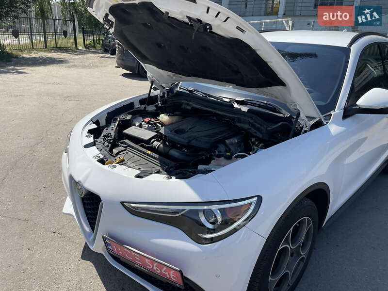 Позашляховик / Кросовер Alfa Romeo Stelvio 2017 в Полтаві