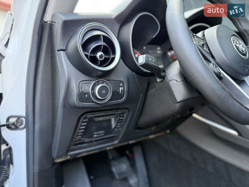 Внедорожник / Кроссовер Alfa Romeo Stelvio 2017 в Львове