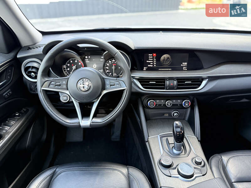 Внедорожник / Кроссовер Alfa Romeo Stelvio 2017 в Львове