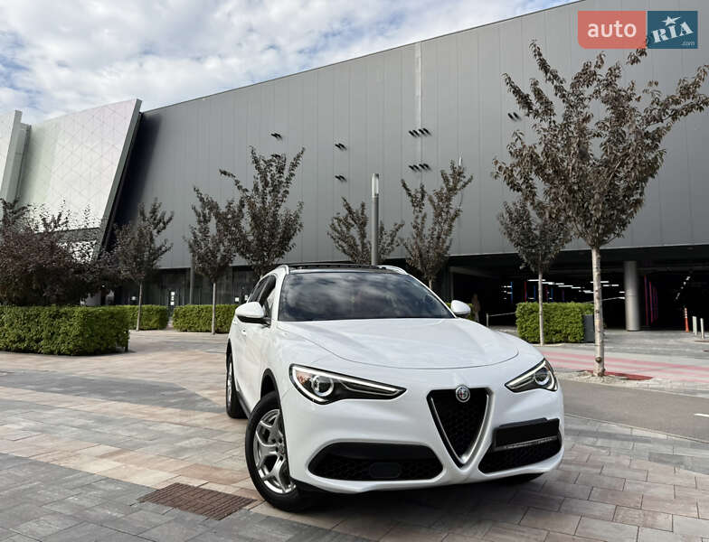 Alfa Romeo Stelvio 2020