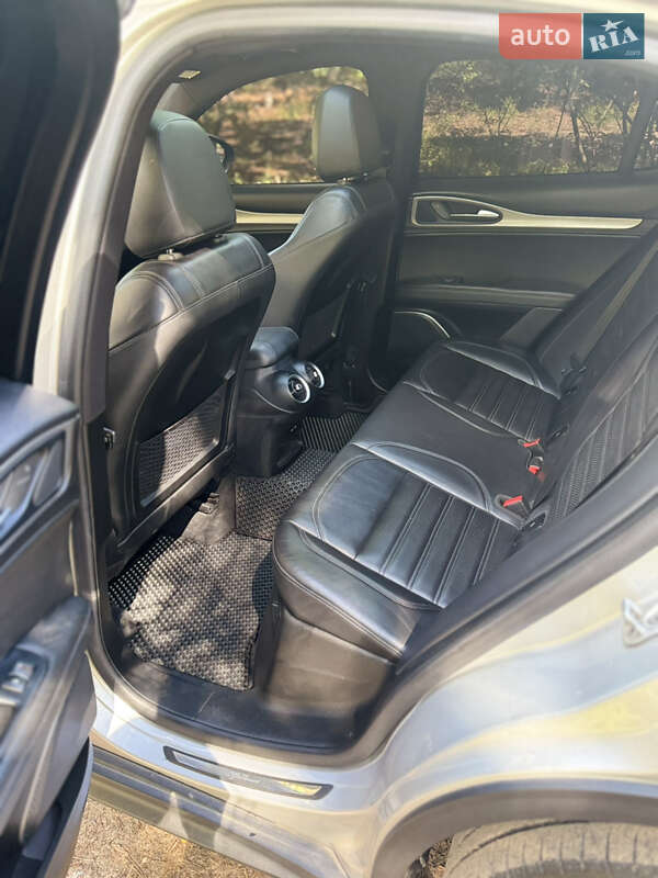 Позашляховик / Кросовер Alfa Romeo Stelvio 2017 в Кременчуці