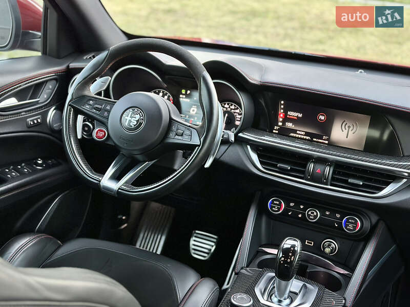 Позашляховик / Кросовер Alfa Romeo Stelvio 2018 в Києві