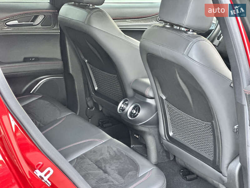 Позашляховик / Кросовер Alfa Romeo Stelvio 2018 в Києві