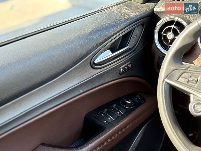 Внедорожник / Кроссовер Alfa Romeo Stelvio 2018 в Киеве фото 17 Внедорожник / Кроссовер Alfa Romeo Stelvio 2018 в Киеве