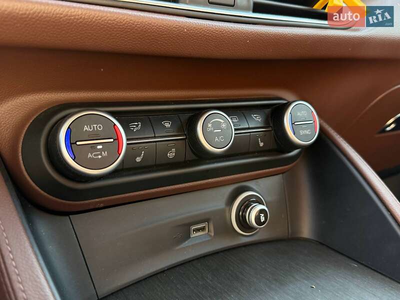 Внедорожник / Кроссовер Alfa Romeo Stelvio 2018 в Киеве фото 31 Внедорожник / Кроссовер Alfa Romeo Stelvio 2018 в Киеве