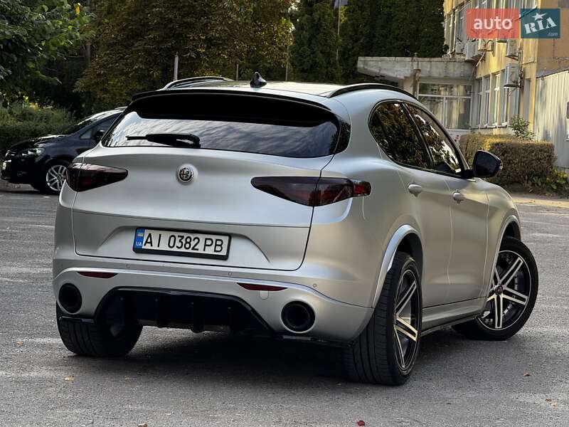 Внедорожник / Кроссовер Alfa Romeo Stelvio 2018 в Киеве