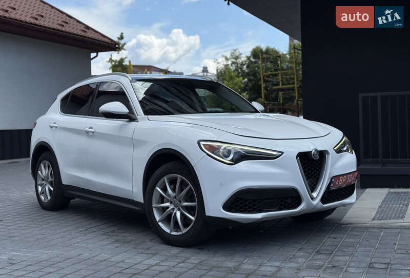 Внедорожник / Кроссовер Alfa Romeo Stelvio 2017 в Львове
