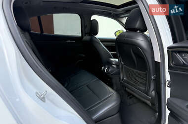 Внедорожник / Кроссовер Alfa Romeo Stelvio 2017 в 