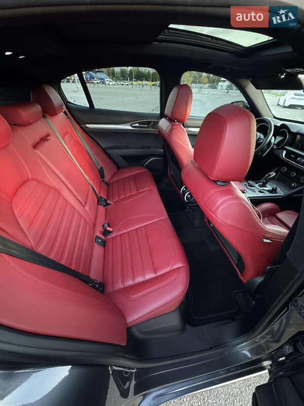 Позашляховик / Кросовер Alfa Romeo Stelvio 2021 в Харкові