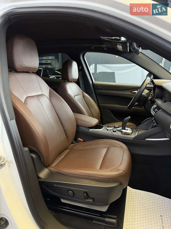 Внедорожник / Кроссовер Alfa Romeo Stelvio 2021 в Черновцах