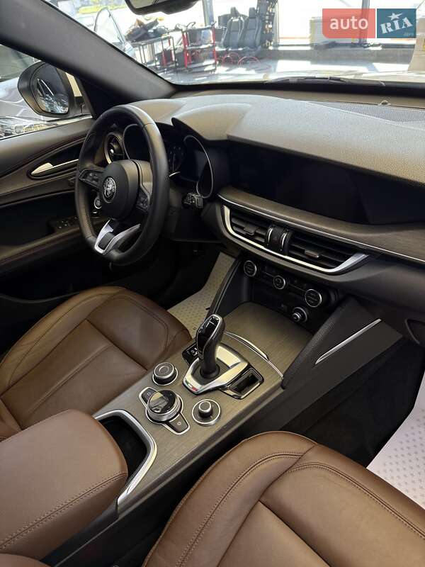 Внедорожник / Кроссовер Alfa Romeo Stelvio 2021 в Черновцах