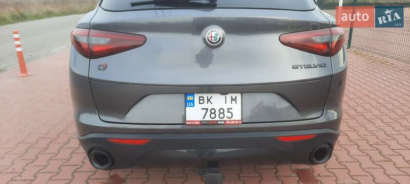 Внедорожник / Кроссовер Alfa Romeo Stelvio 2019 в Ровно фото 9 Внедорожник / Кроссовер Alfa Romeo Stelvio 2019 в Ровно