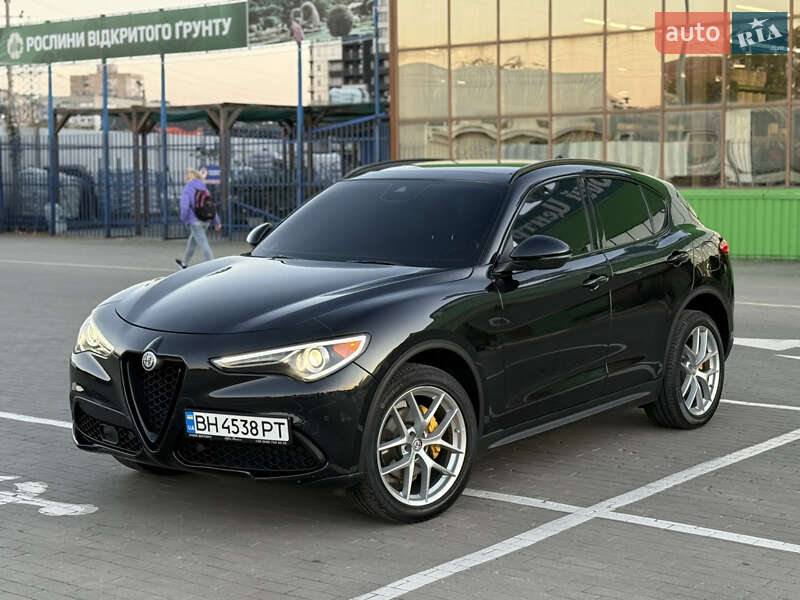Позашляховик / Кросовер Alfa Romeo Stelvio 2017 в Одесі фото 6 Позашляховик / Кросовер Alfa Romeo Stelvio 2017 в Одесі
