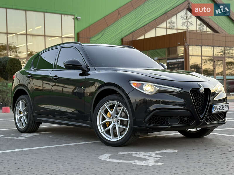Позашляховик / Кросовер Alfa Romeo Stelvio 2017 в Одесі фото 8 Позашляховик / Кросовер Alfa Romeo Stelvio 2017 в Одесі