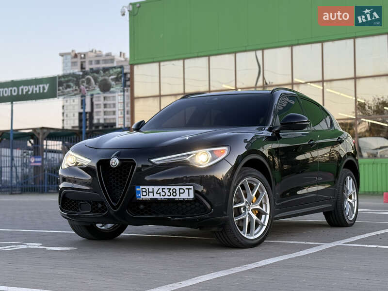 Позашляховик / Кросовер Alfa Romeo Stelvio 2017 в Одесі фото 5 Позашляховик / Кросовер Alfa Romeo Stelvio 2017 в Одесі