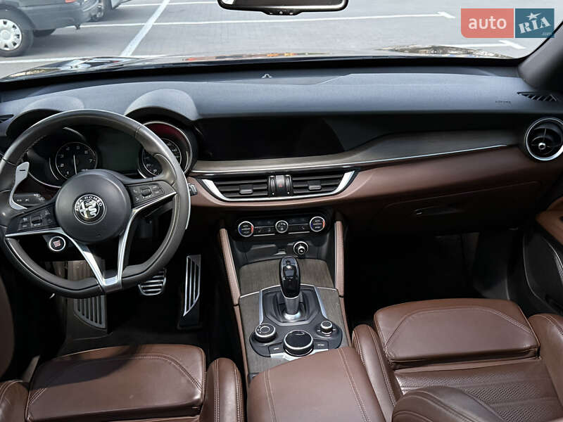 Позашляховик / Кросовер Alfa Romeo Stelvio 2017 в Одесі фото 30 Позашляховик / Кросовер Alfa Romeo Stelvio 2017 в Одесі