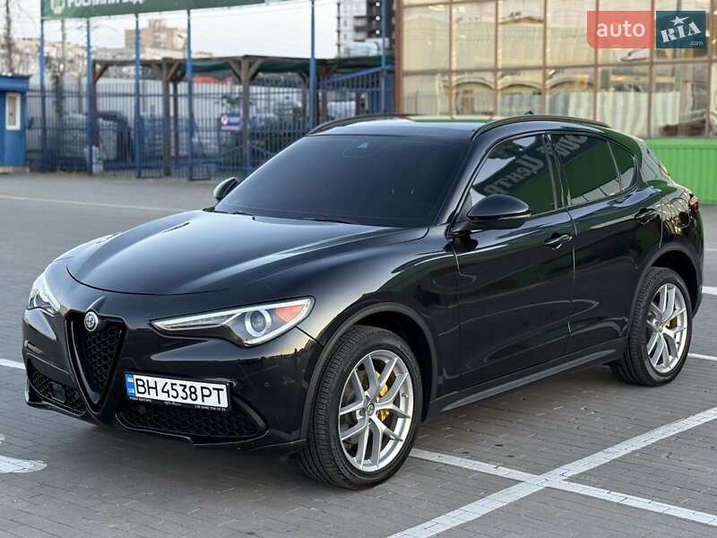 Позашляховик / Кросовер Alfa Romeo Stelvio 2017 в Одесі фото 38 Позашляховик / Кросовер Alfa Romeo Stelvio 2017 в Одесі