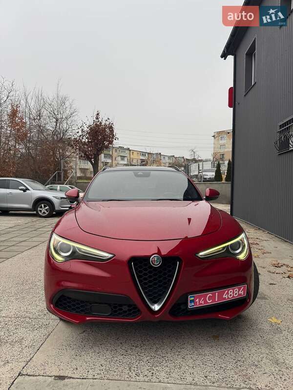 Внедорожник / Кроссовер Alfa Romeo Stelvio 2017 в Дрогобыче фото 5 Внедорожник / Кроссовер Alfa Romeo Stelvio 2017 в Дрогобыче