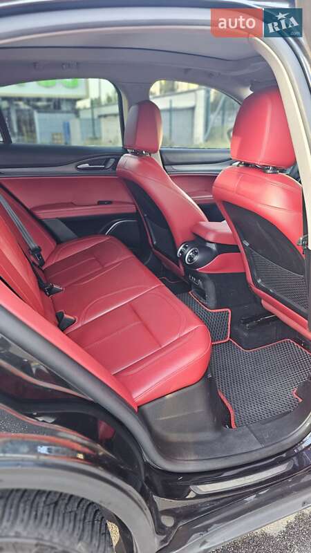 Внедорожник / Кроссовер Alfa Romeo Stelvio 2019 в Киеве фото 3 Внедорожник / Кроссовер Alfa Romeo Stelvio 2019 в Киеве