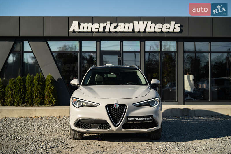 Внедорожник / Кроссовер Alfa Romeo Stelvio 2017 в Черновцах фото 2 Внедорожник / Кроссовер Alfa Romeo Stelvio 2017 в Черновцах