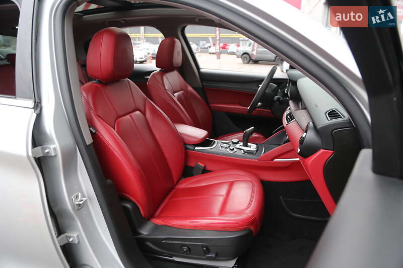 Внедорожник / Кроссовер Alfa Romeo Stelvio 2020 в Киеве
