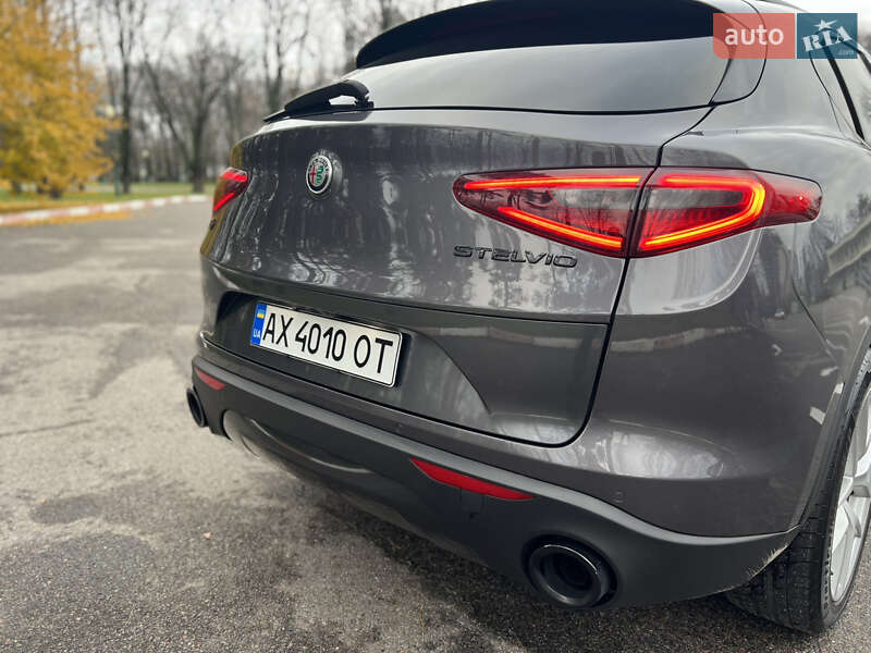 Позашляховик / Кросовер Alfa Romeo Stelvio 2018 в Харкові фото 9 Позашляховик / Кросовер Alfa Romeo Stelvio 2018 в Харкові