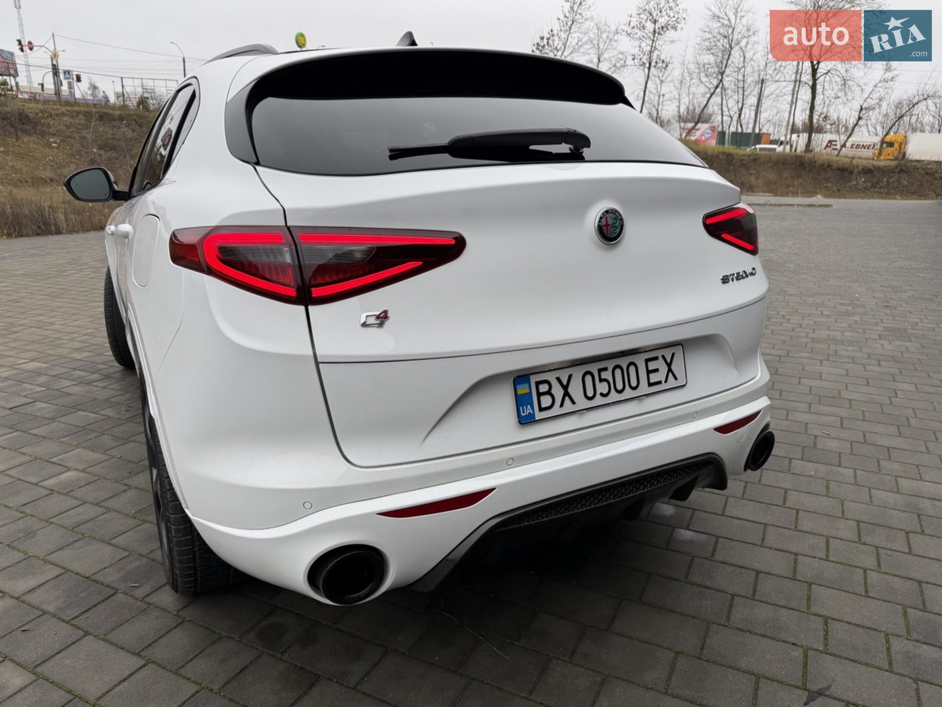 2022 Alfa Romeo Stelvio - мініатюра 8