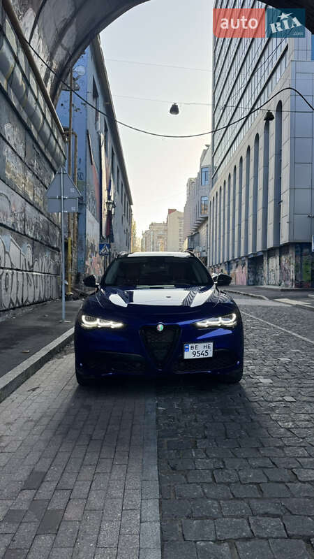 Alfa Romeo Stelvio 2021
