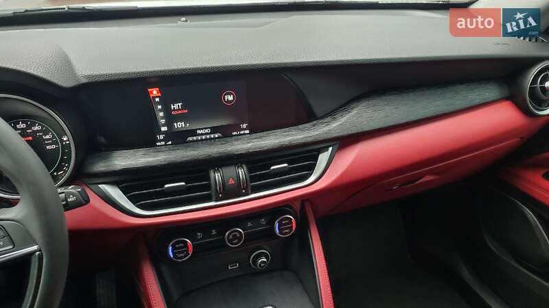 Внедорожник / Кроссовер Alfa Romeo Stelvio 2019 в Львове