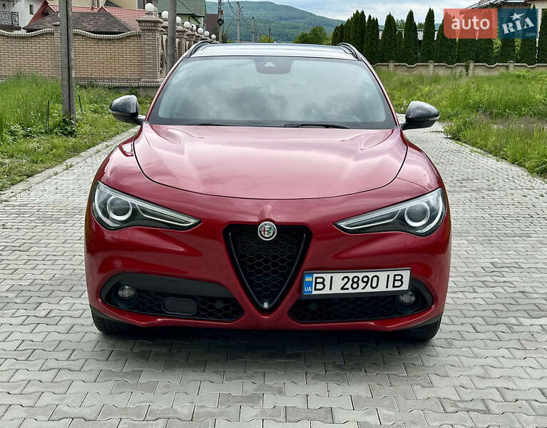 Alfa Romeo Stelvio 2021