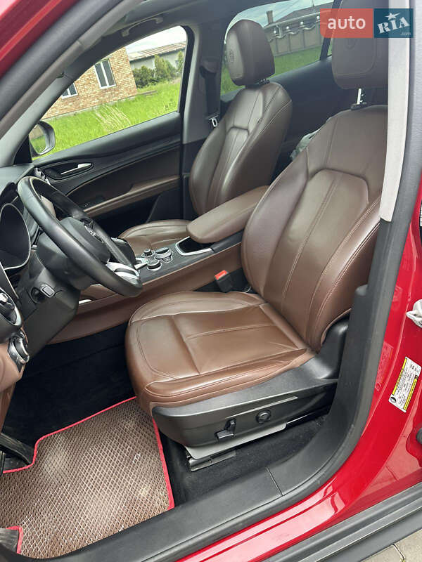 Внедорожник / Кроссовер Alfa Romeo Stelvio 2021 в Черновцах