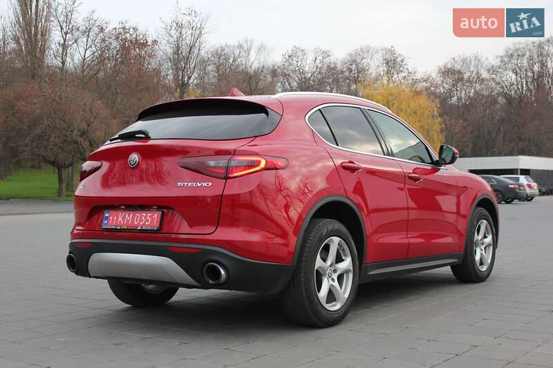 Позашляховик / Кросовер Alfa Romeo Stelvio 2018 в Світловодську