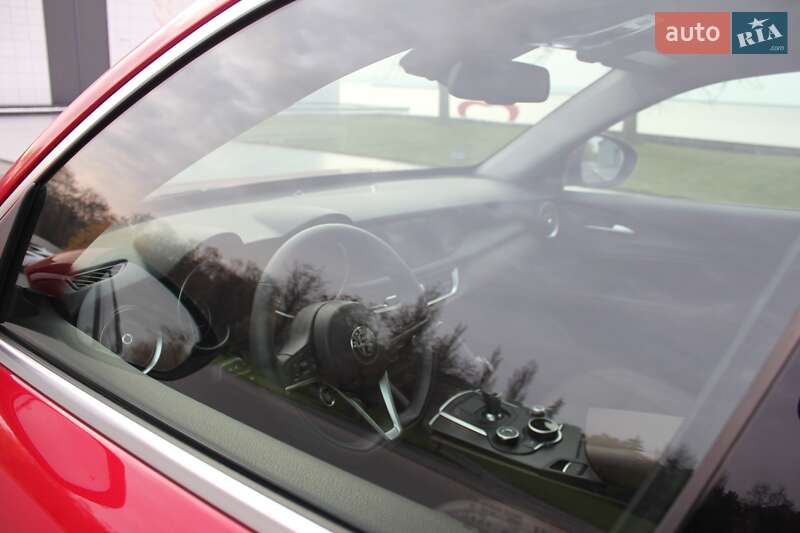 Позашляховик / Кросовер Alfa Romeo Stelvio 2018 в Світловодську