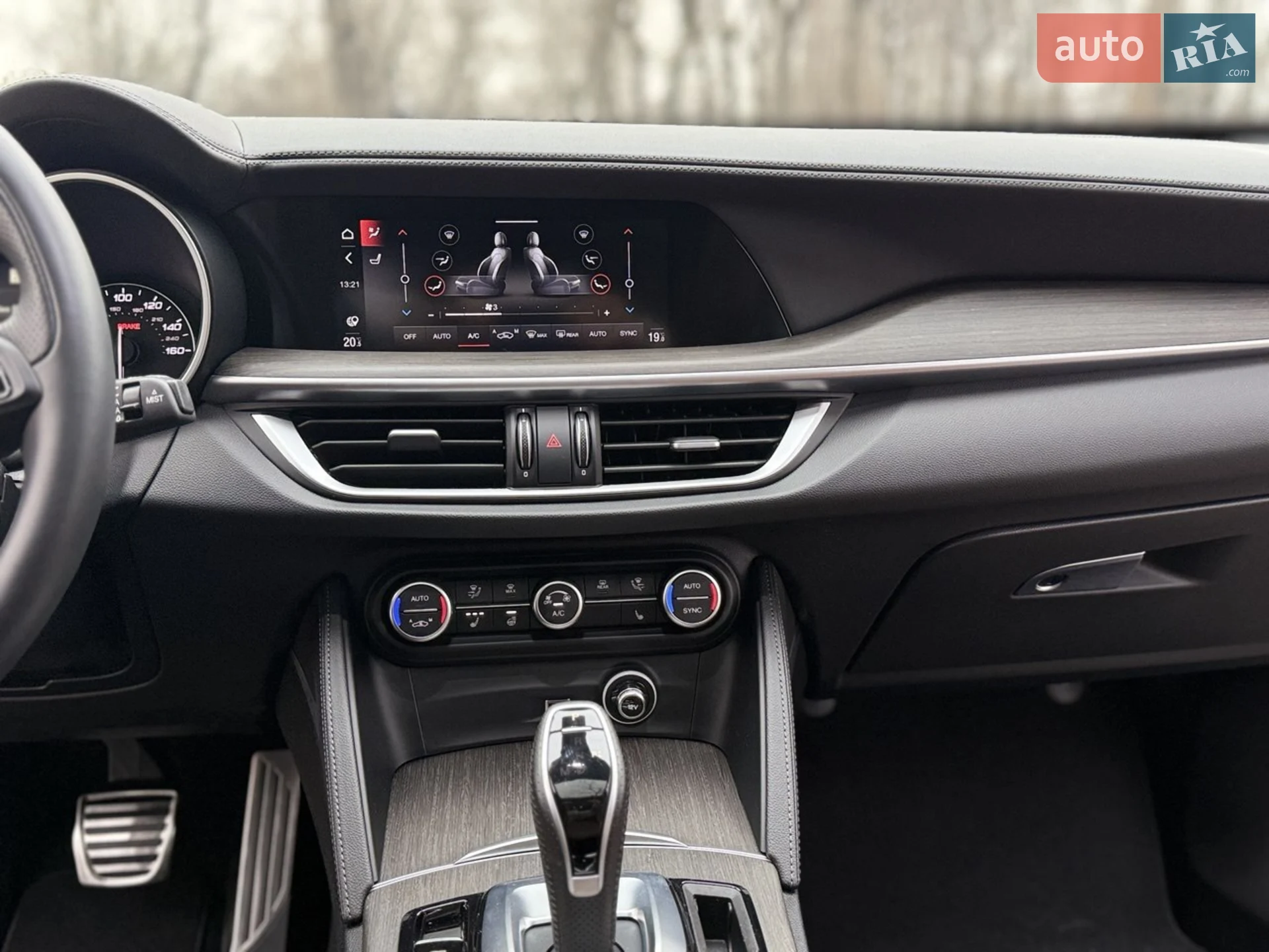2022 Alfa Romeo Stelvio - мініатюра 22