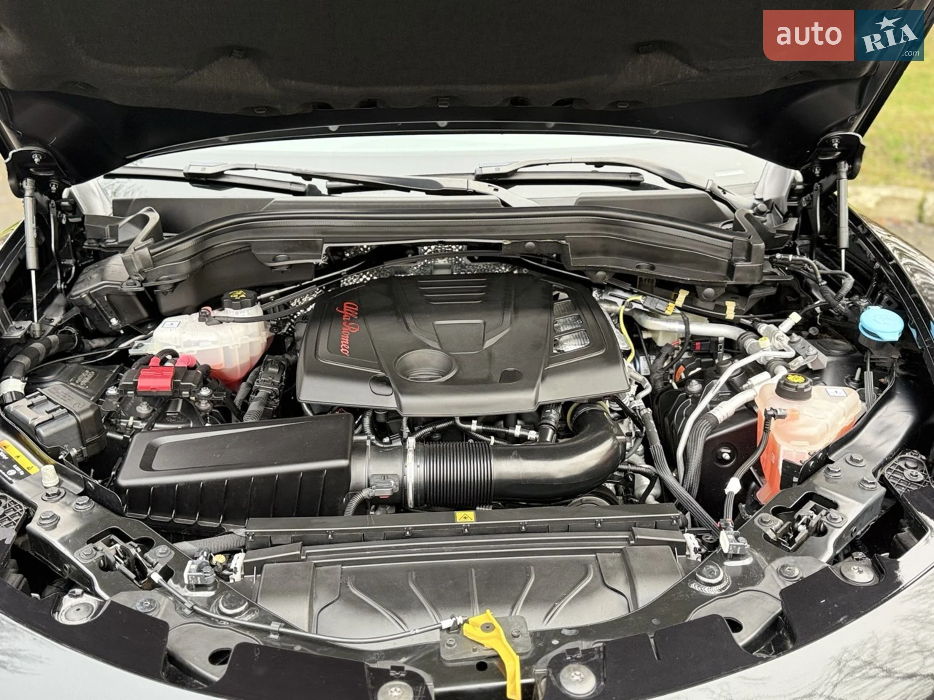 2022 Alfa Romeo Stelvio - мініатюра 30