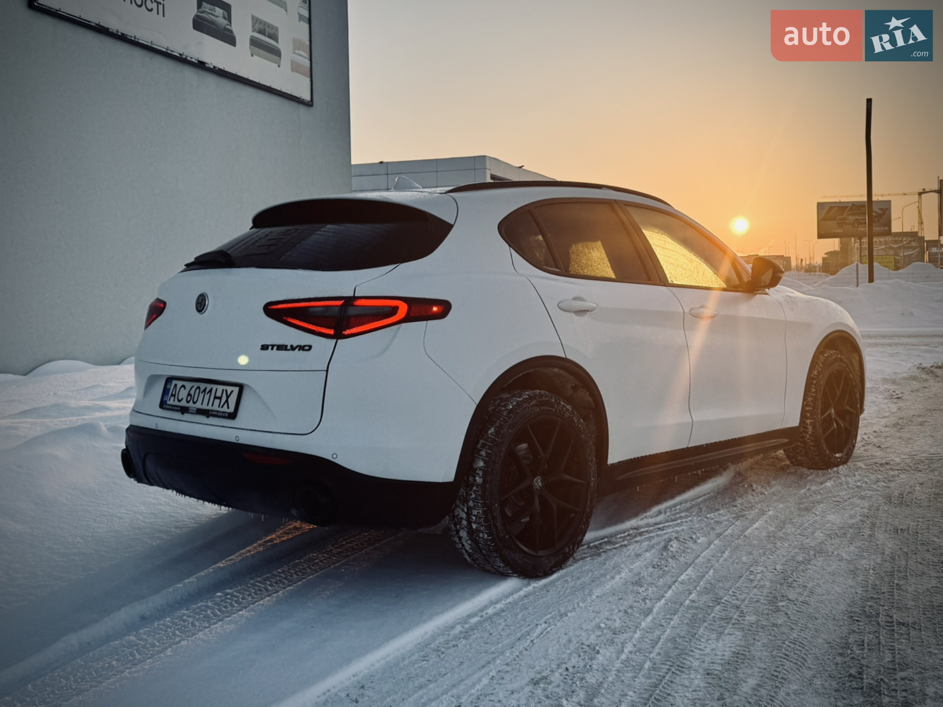 2019 Alfa Romeo Stelvio - мініатюра 5