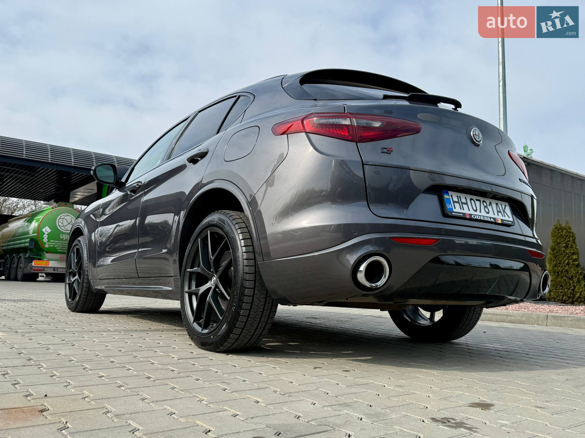 2021 Alfa Romeo Stelvio - мініатюра 12