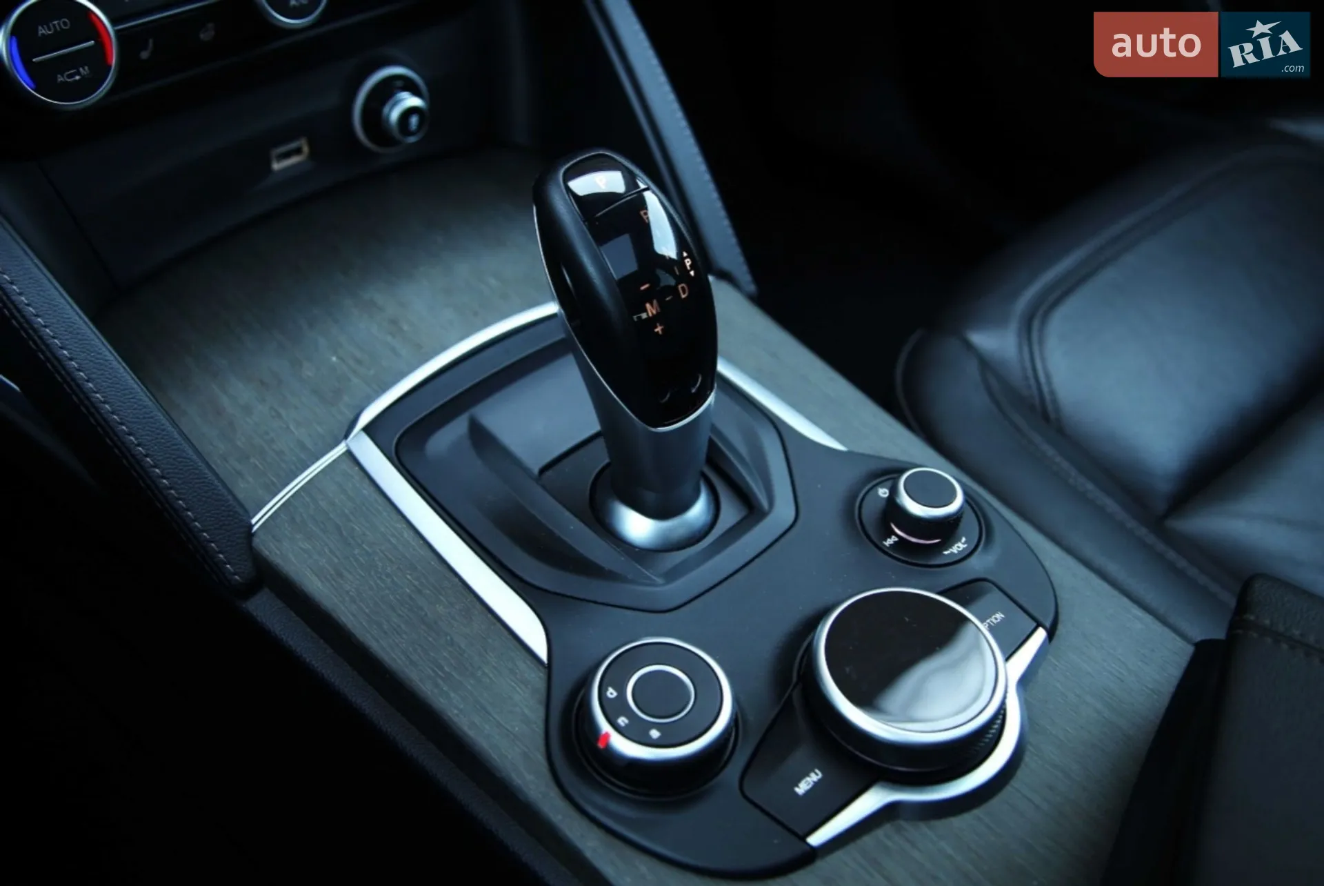 2019 Alfa Romeo Stelvio - мініатюра 17