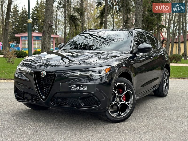 Alfa Romeo Stelvio 2023