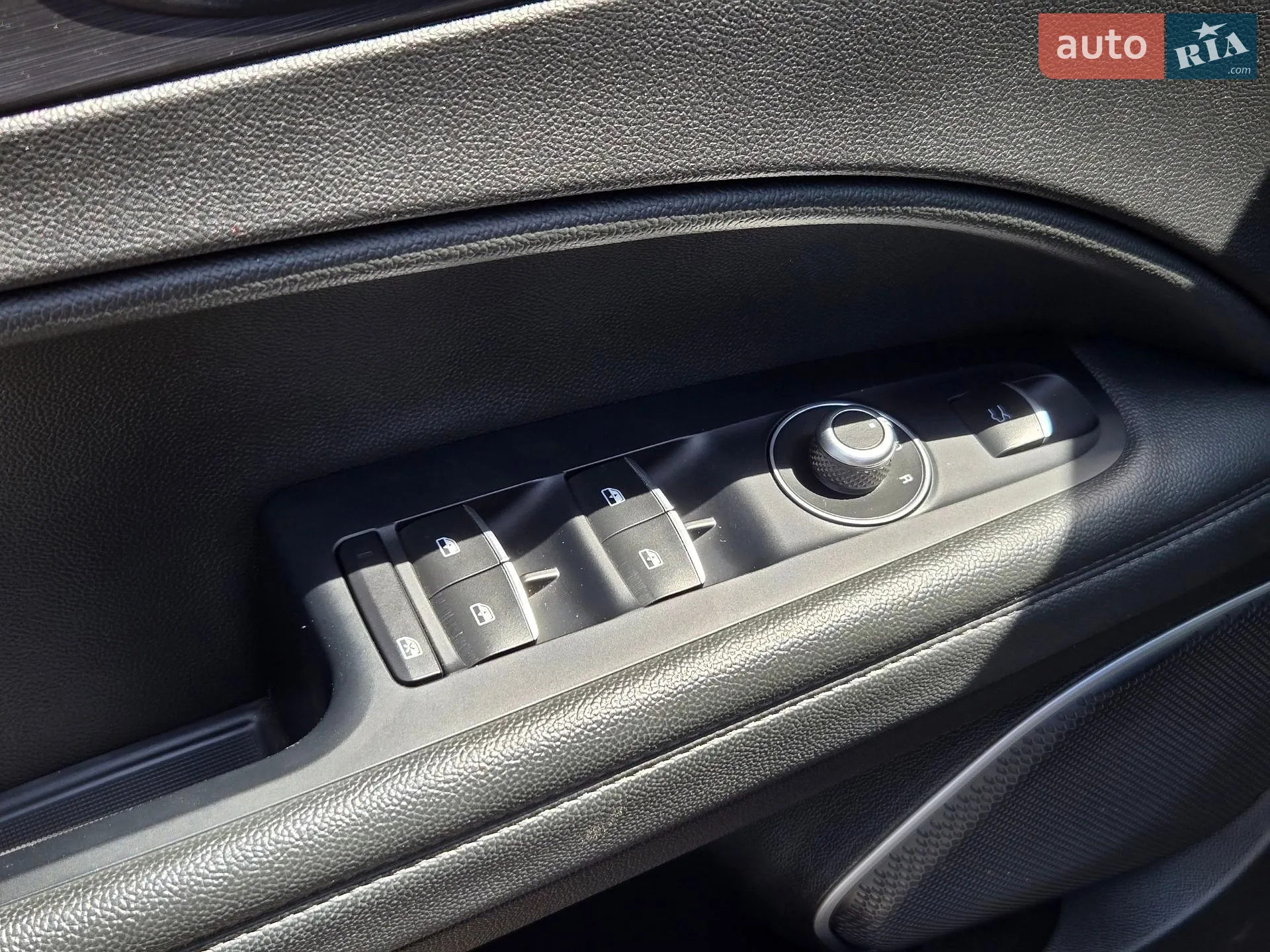 2018 Alfa Romeo Stelvio - мініатюра 22