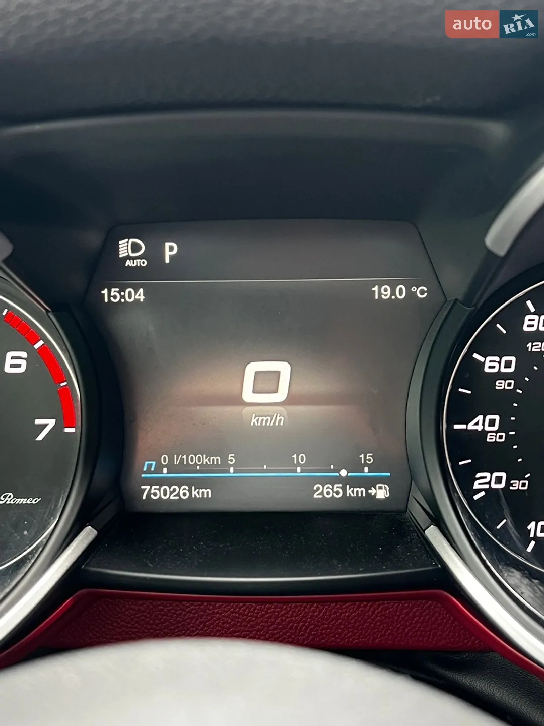 2020 Alfa Romeo Stelvio - мініатюра 32