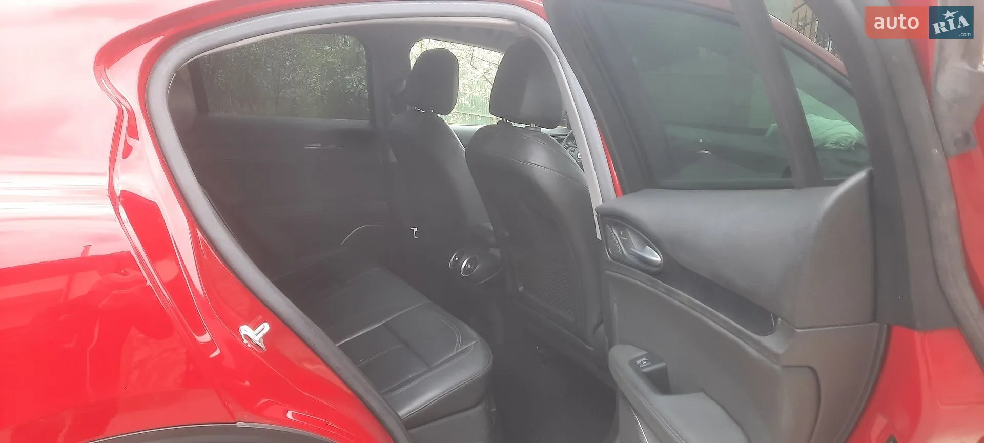 2020 Alfa Romeo Stelvio - мініатюра 24