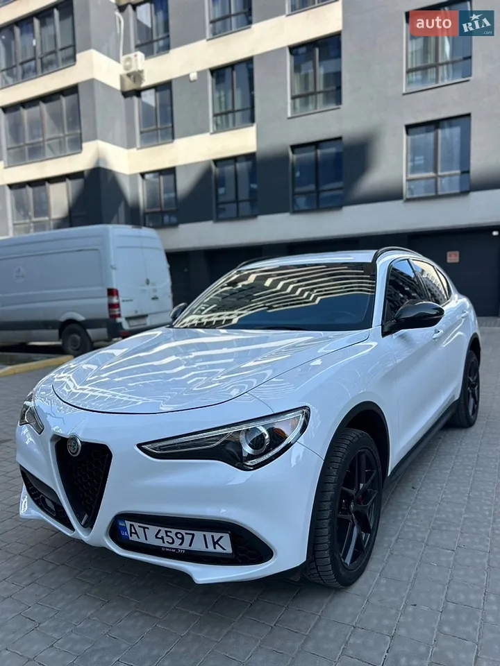 2018 Alfa Romeo Stelvio - мініатюра 28