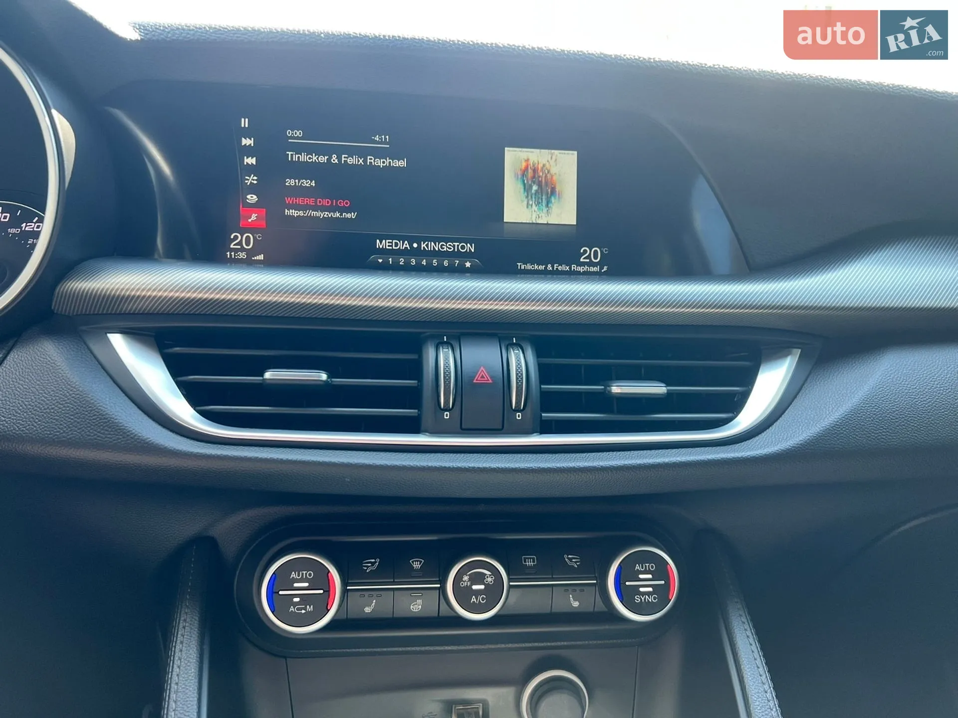 2017 Alfa Romeo Stelvio - мініатюра 26