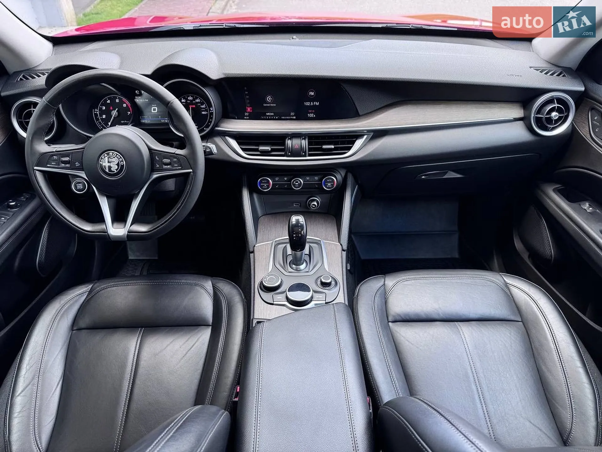 2018 Alfa Romeo Stelvio - мініатюра 29