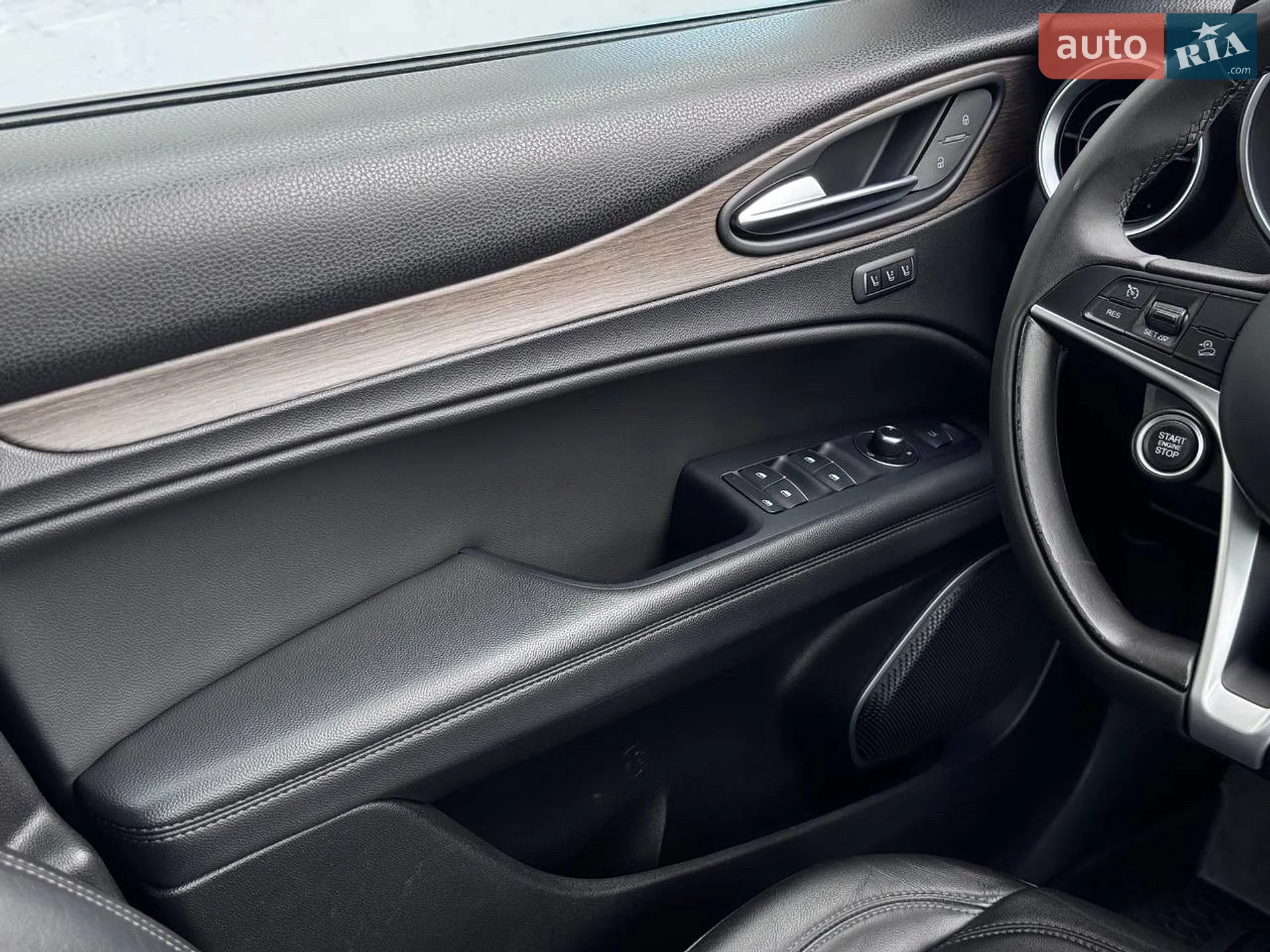 2018 Alfa Romeo Stelvio - мініатюра 38